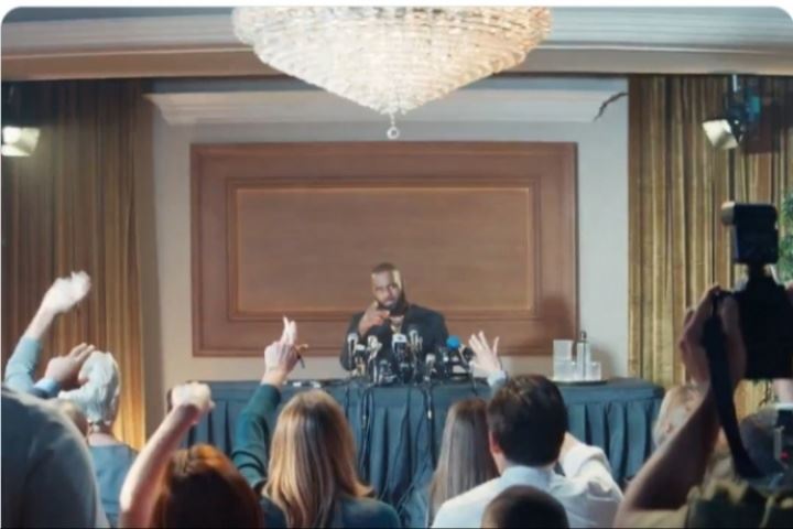 别吓我😱！詹姆斯发布视频：退役传闻是真的吗？结果是广告😂